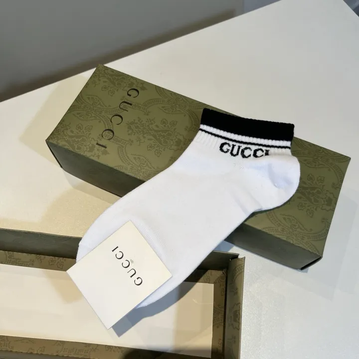 スーパーコピー グッチ 靴下