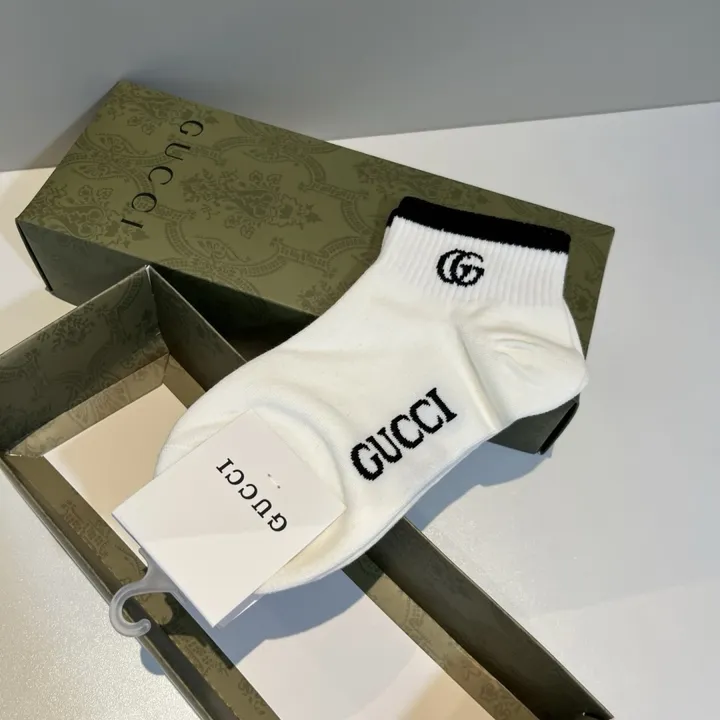 スーパーコピー グッチ 靴下