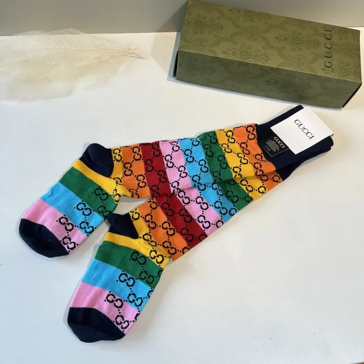スーパーコピー グッチ 靴下