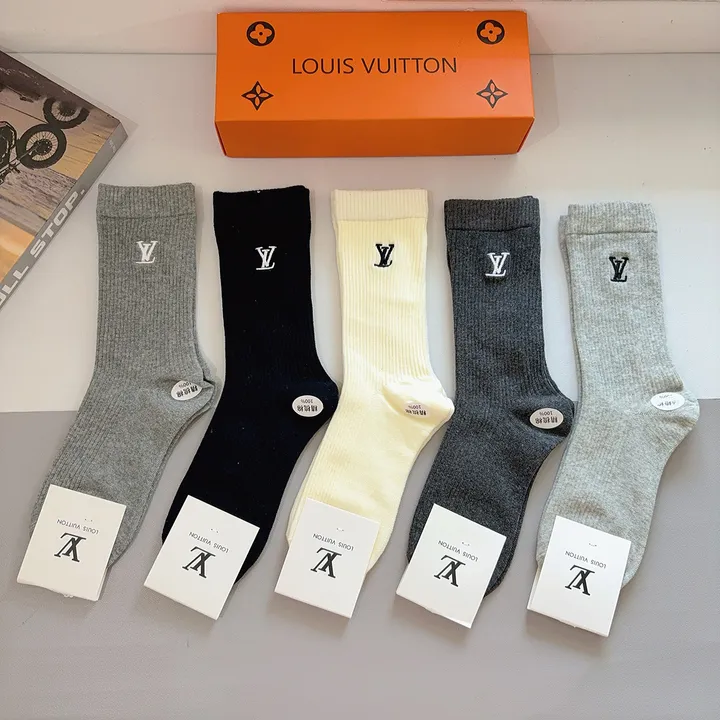 スーパーコピー ルイヴィトン 靴下