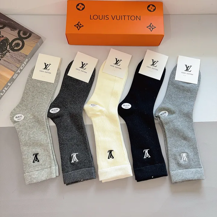 スーパーコピー ルイヴィトン 靴下