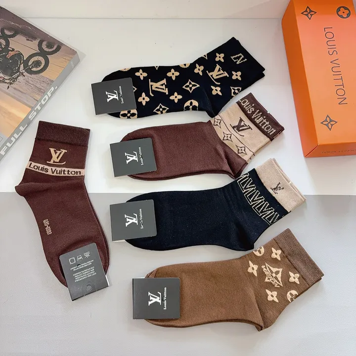 スーパーコピー ルイヴィトン 靴下