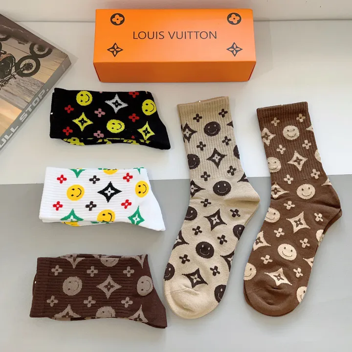 スーパーコピー ルイヴィトン 靴下