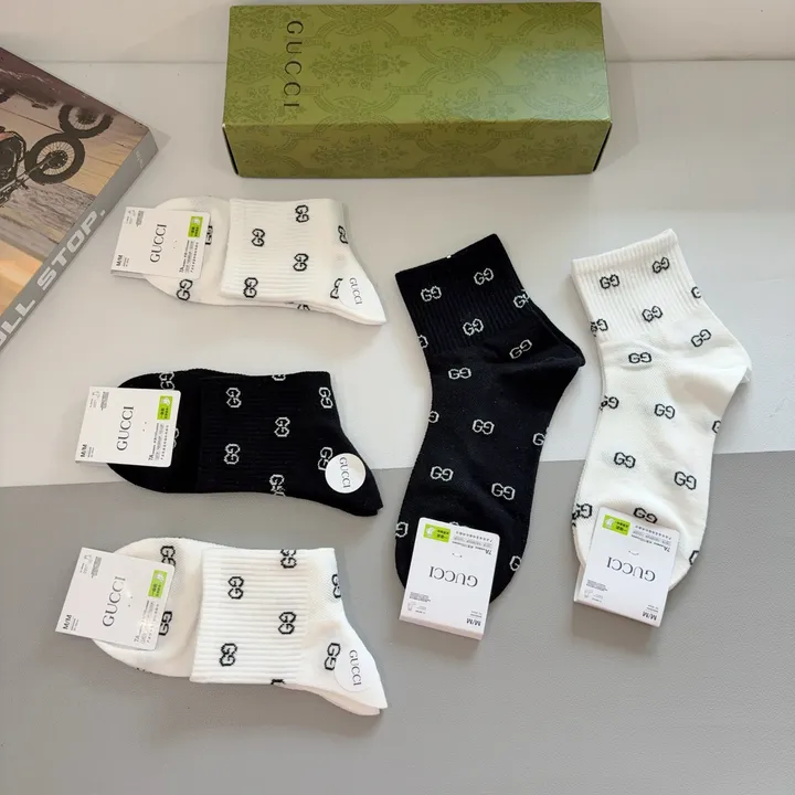 スーパーコピー グッチ 靴下