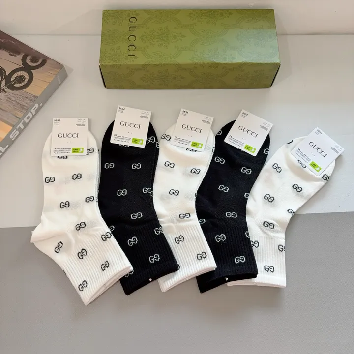 スーパーコピー グッチ 靴下