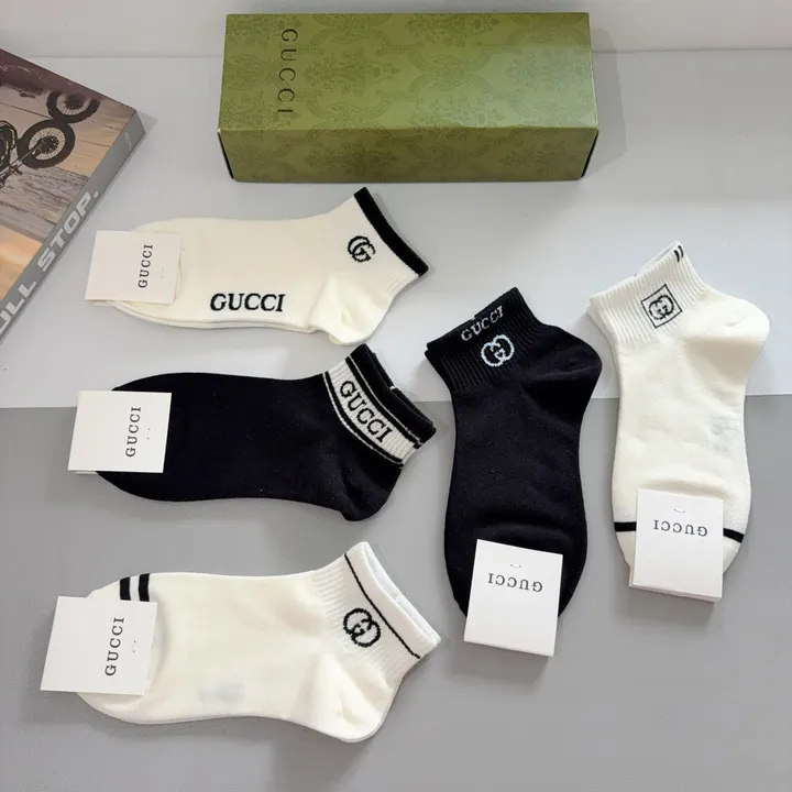 スーパーコピー グッチ 靴下