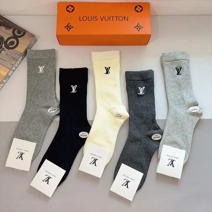 スーパーコピー ルイヴィトン 靴下