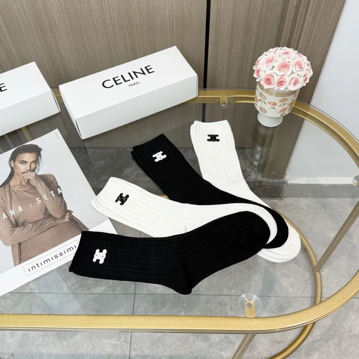 スーパーコピー ディオール 靴下