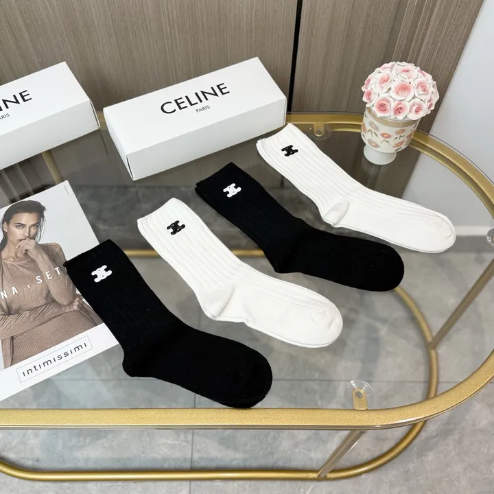 スーパーコピー ディオール 靴下