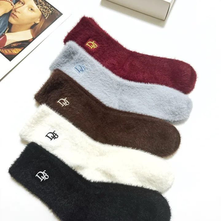 スーパーコピー ディオール 靴下