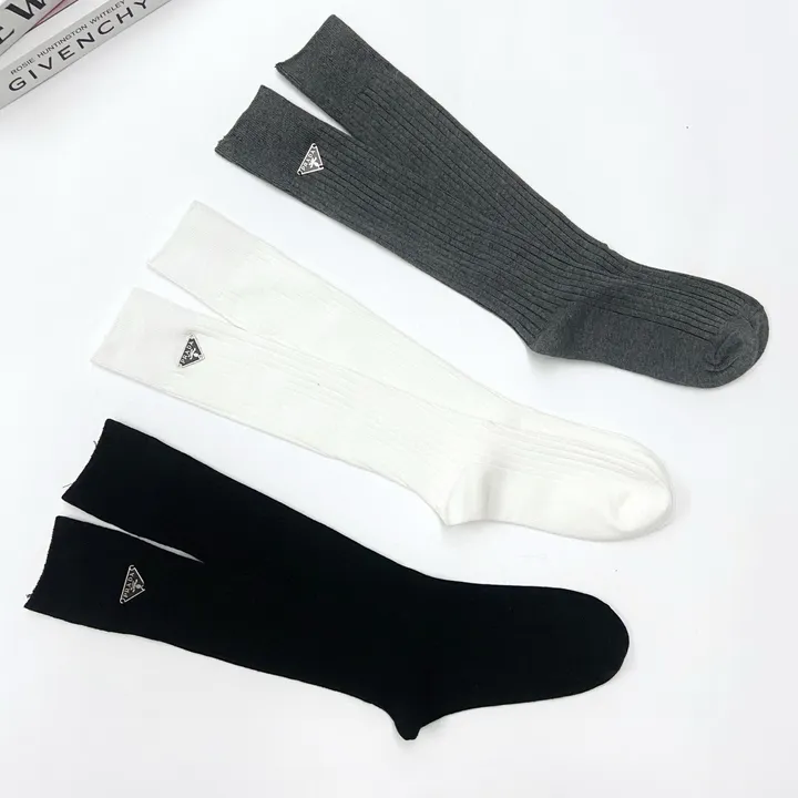 スーパーコピー バレンシアガ 靴下