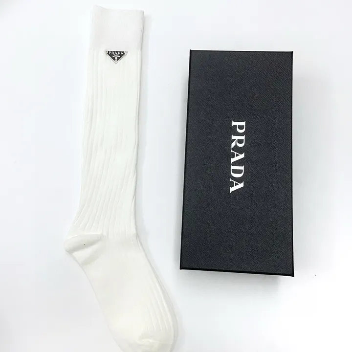 スーパーコピー バレンシアガ 靴下