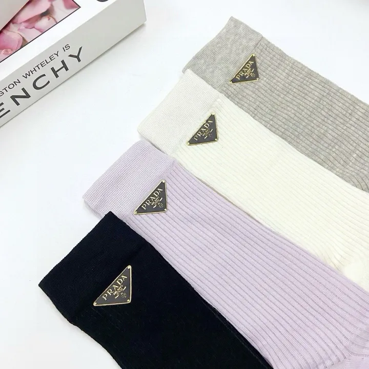 スーパーコピー バレンシアガ 靴下