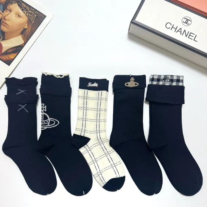 スーパーコピー ヴィヴィアン・ウエストウッド 靴下