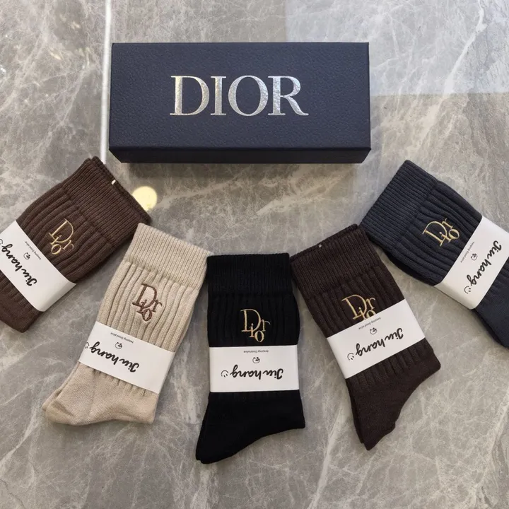スーパーコピー ディオール 靴下