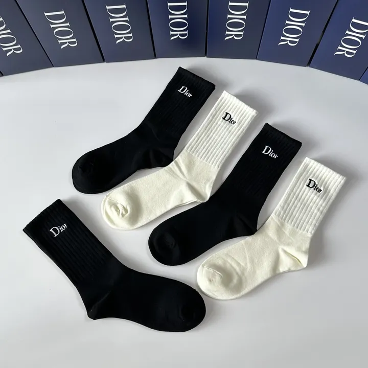 スーパーコピー ディオール 靴下