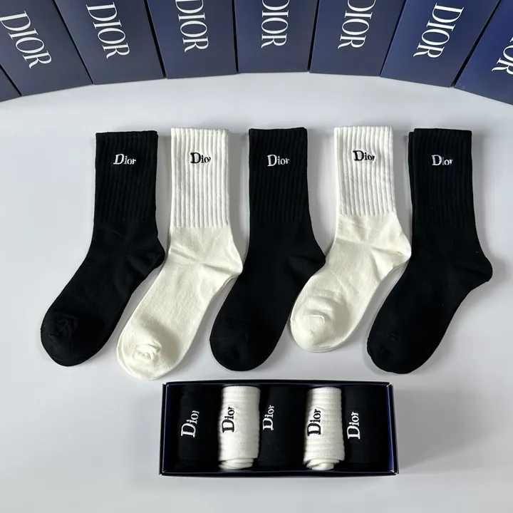 スーパーコピー ディオール 靴下