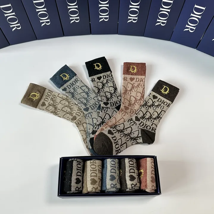 スーパーコピー ディオール 靴下