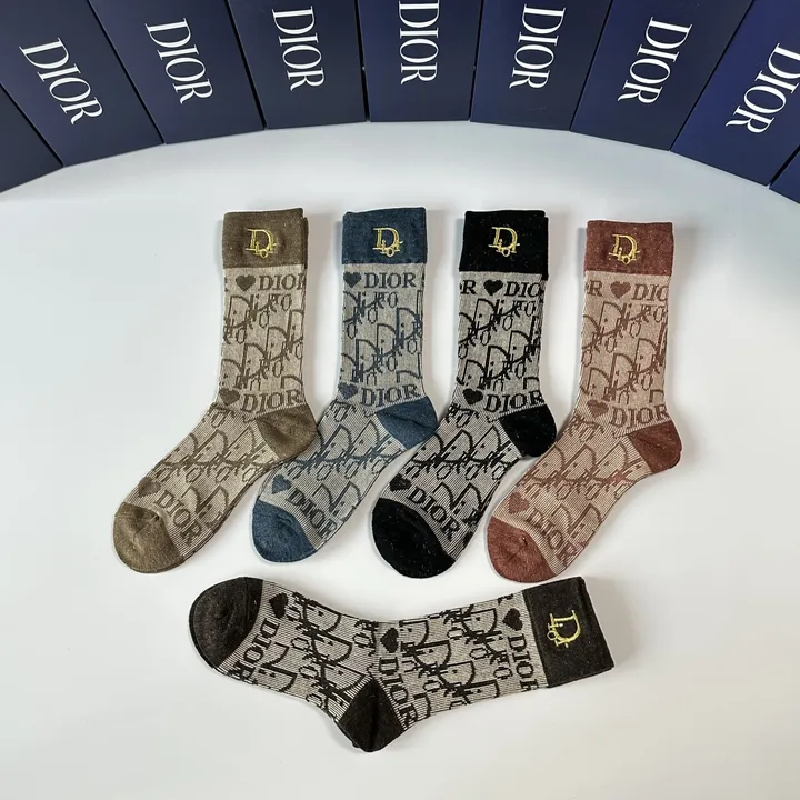スーパーコピー ディオール 靴下