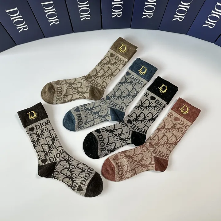 スーパーコピー ディオール 靴下