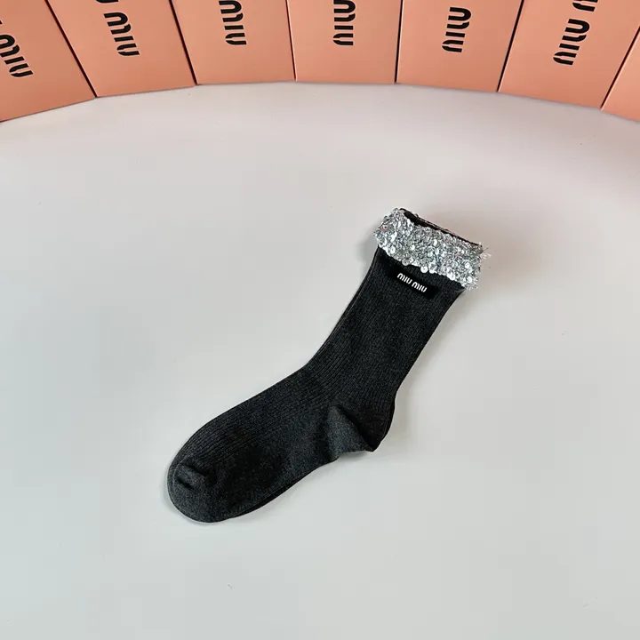 スーパーコピー ミュウミュウ 靴下