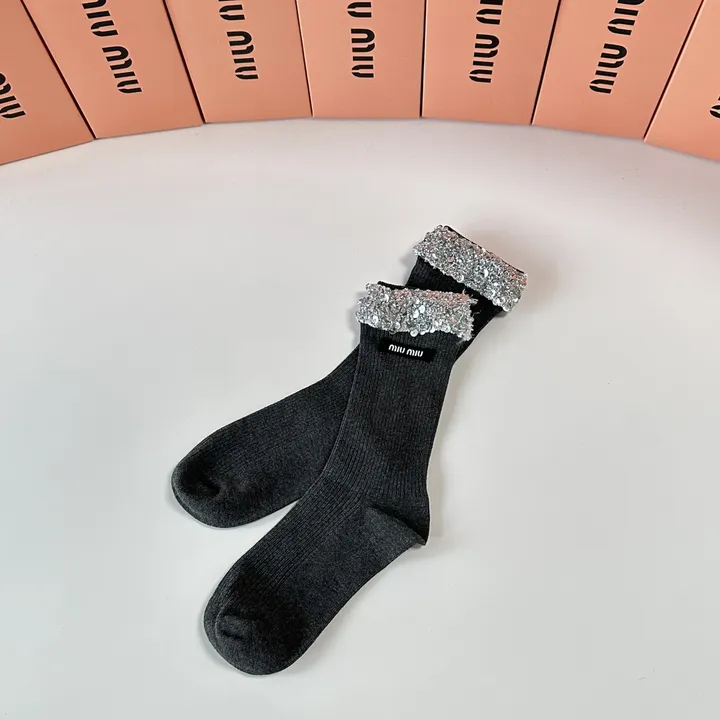 スーパーコピー ミュウミュウ 靴下