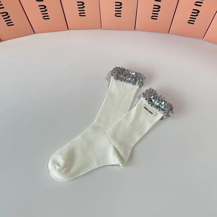 スーパーコピー ミュウミュウ 靴下