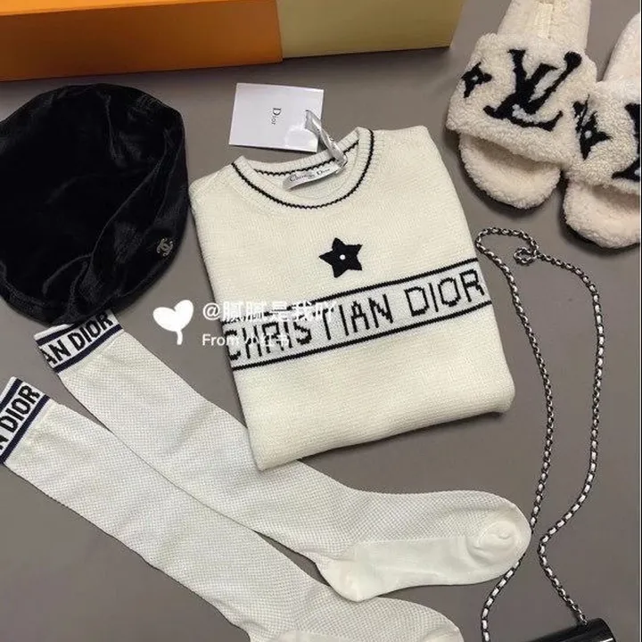 スーパーコピー ディオール 靴下