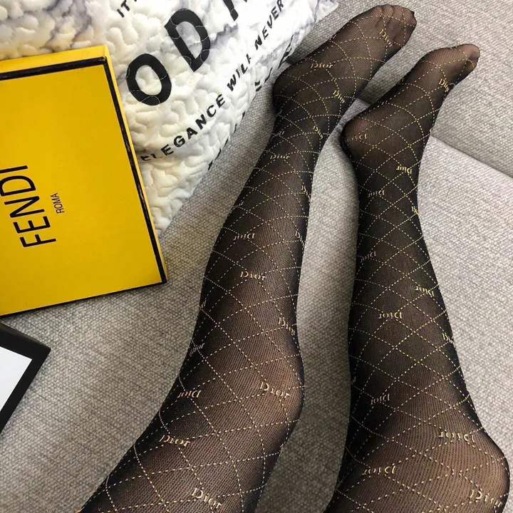 スーパーコピー ディオール 靴下