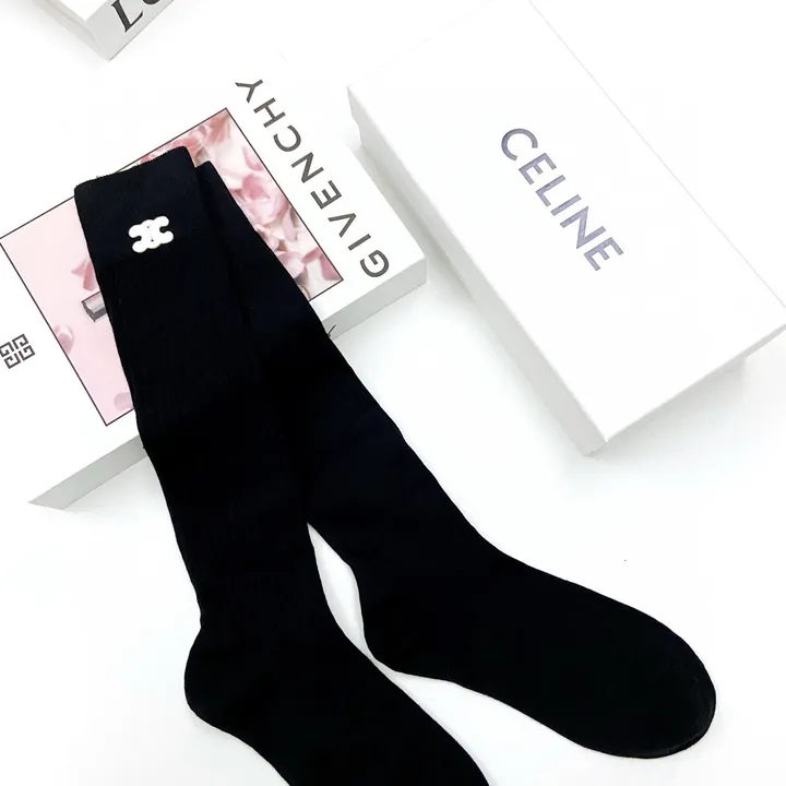 スーパーコピー セリーヌ 靴下