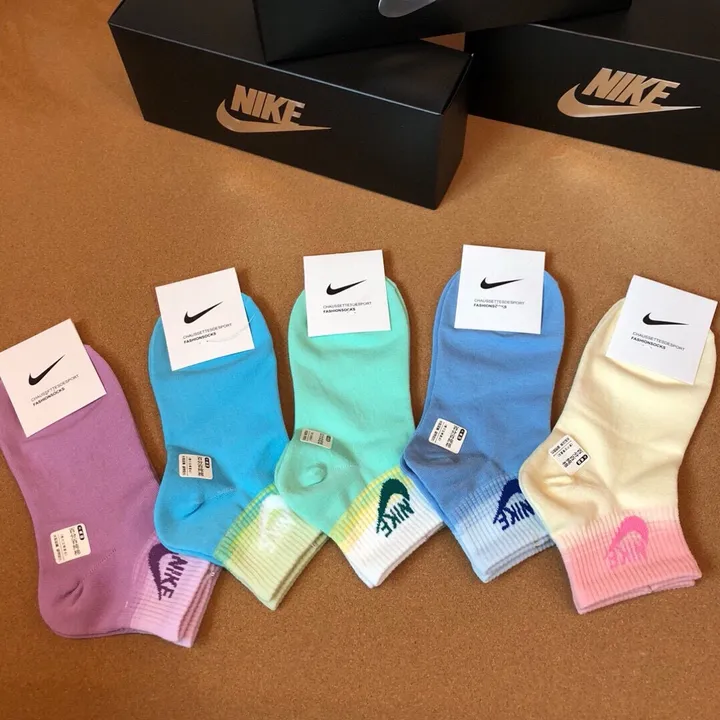 スーパーコピー ナイキ 靴下