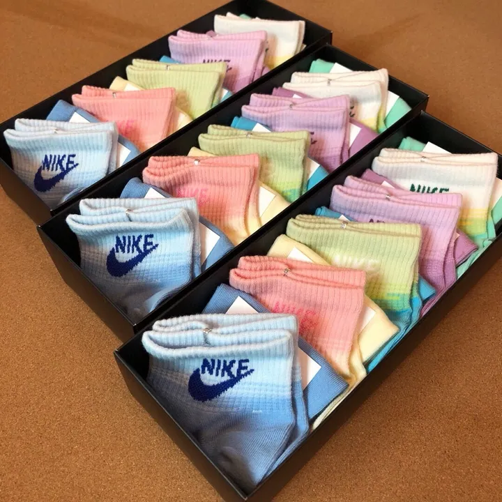 スーパーコピー ナイキ 靴下