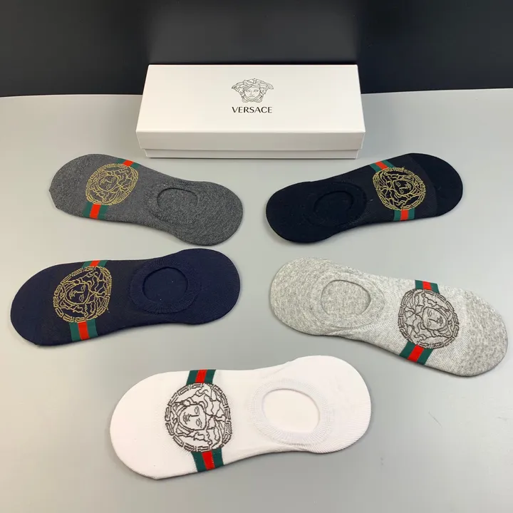 スーパーコピー ヴェルサーチ 靴下