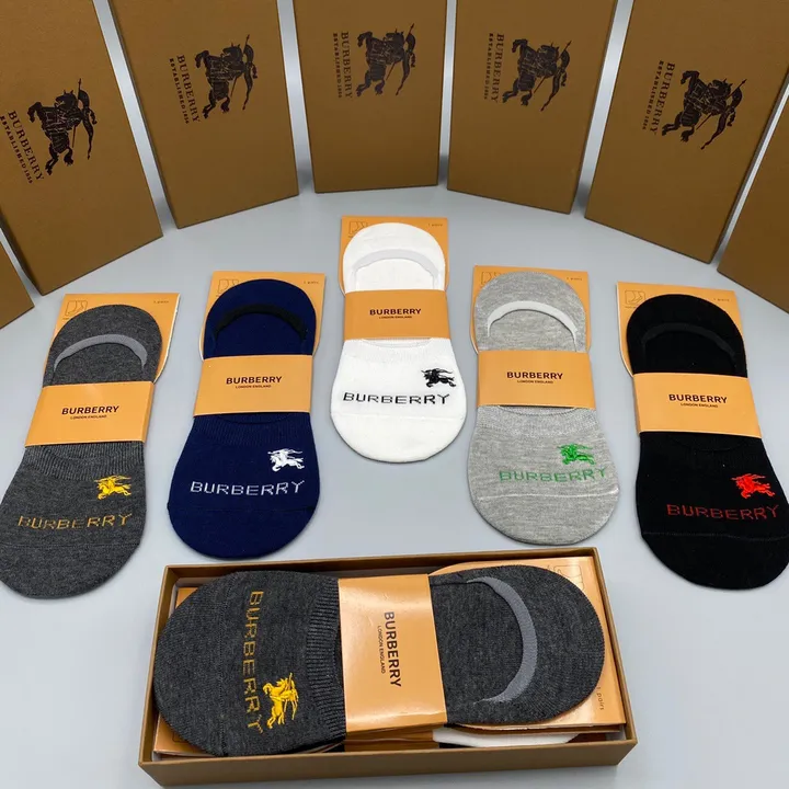 スーパーコピー プラダ 靴下