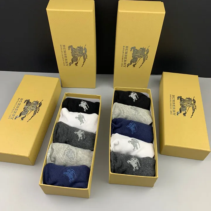 スーパーコピー バーバリー ス 靴下