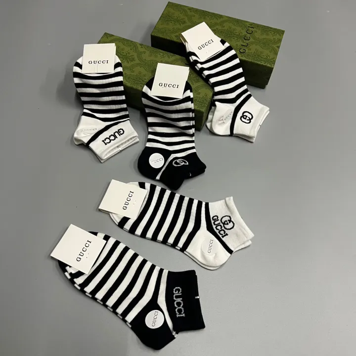 スーパーコピー グッチ 靴下