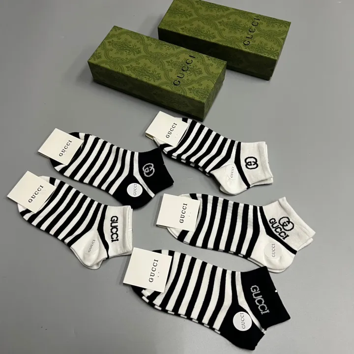 スーパーコピー グッチ 靴下