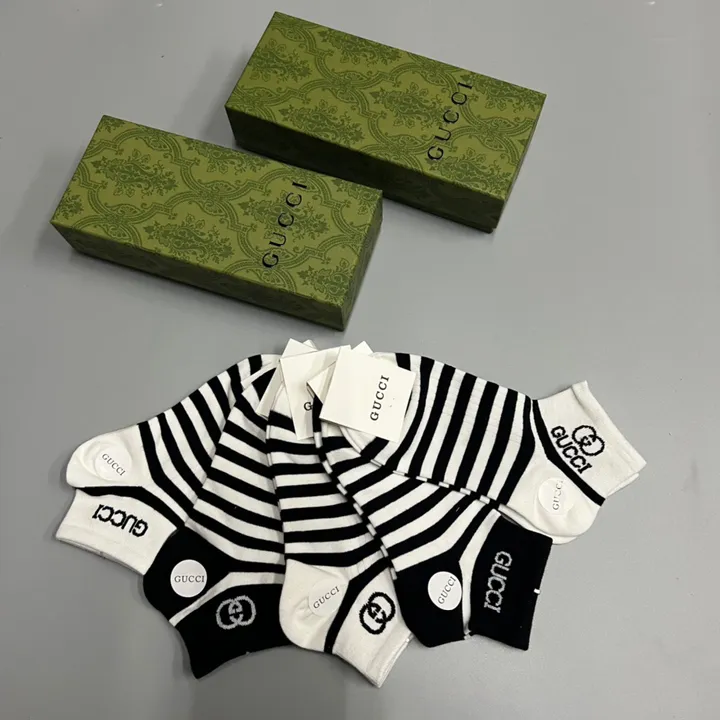 スーパーコピー グッチ 靴下