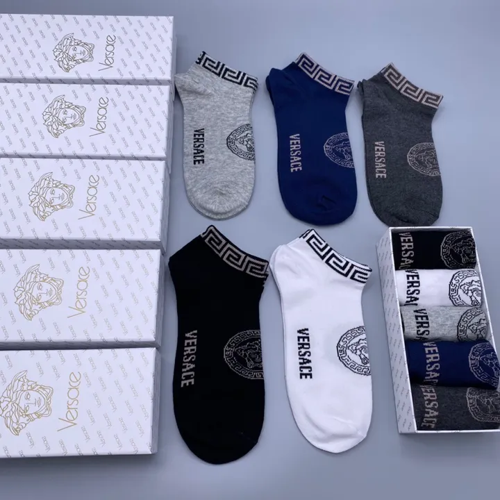スーパーコピー ヴェルサーチ 靴下