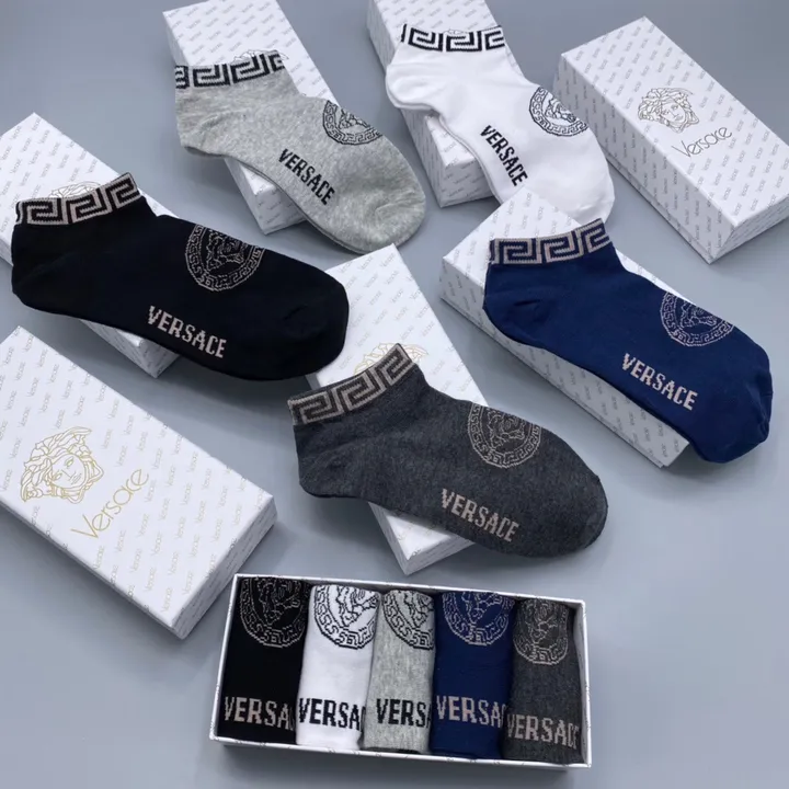 スーパーコピー ヴェルサーチ 靴下