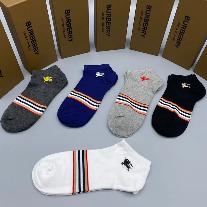 スーパーコピー プラダ 靴下