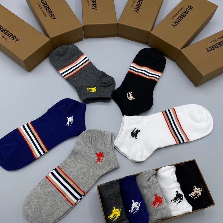 スーパーコピー プラダ 靴下