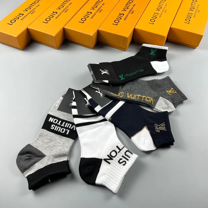 スーパーコピー ルイヴィトン 靴下