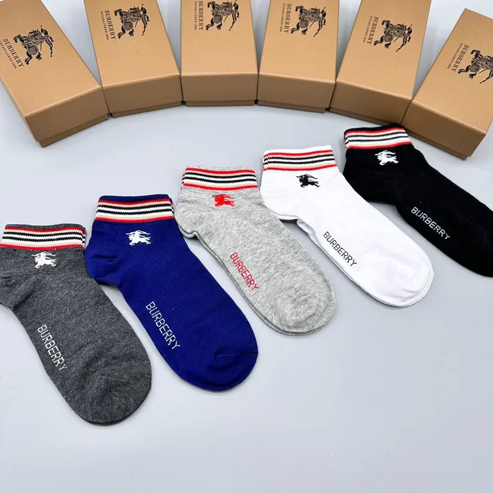 スーパーコピー プラダ 靴下