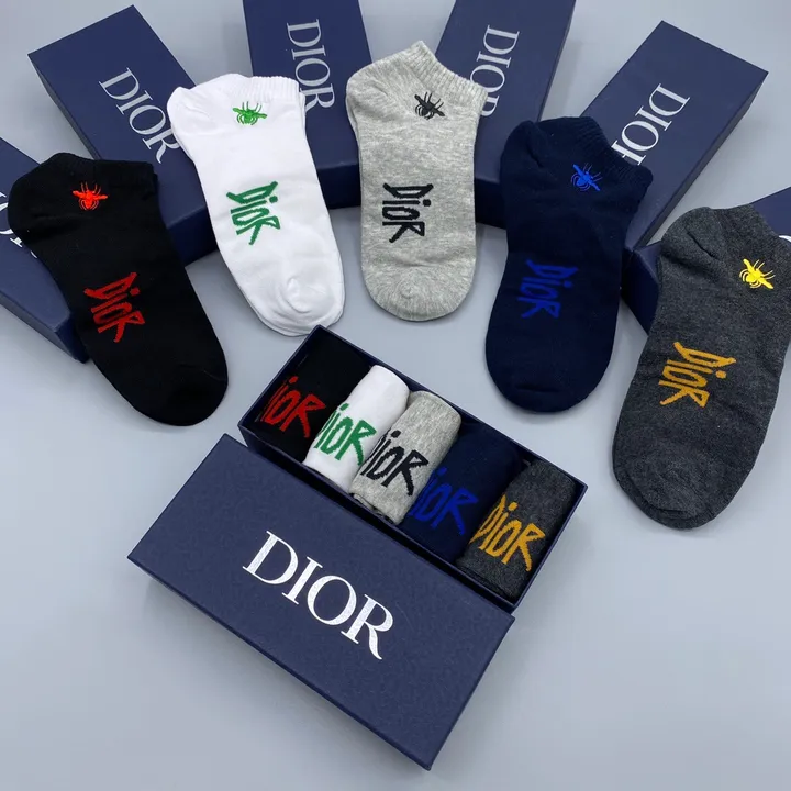 スーパーコピー ディオール 靴下