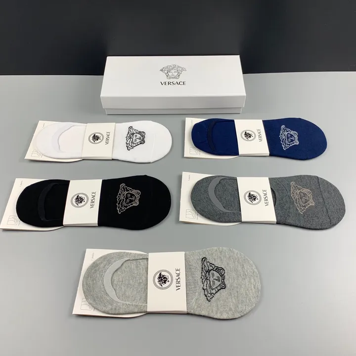 スーパーコピー ヴェルサーチ 靴下