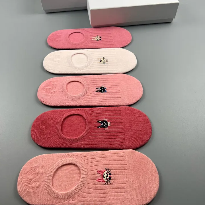 スーパーコピー セリーヌ 靴下