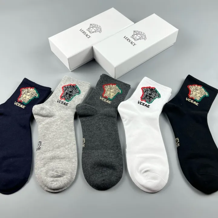 スーパーコピー ヴェルサーチ 靴下