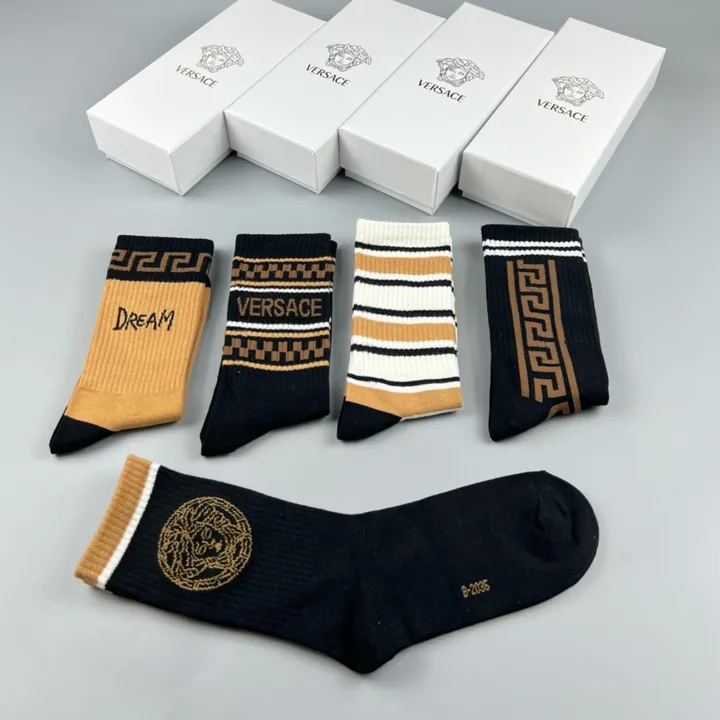 スーパーコピー ヴェルサーチ 靴下