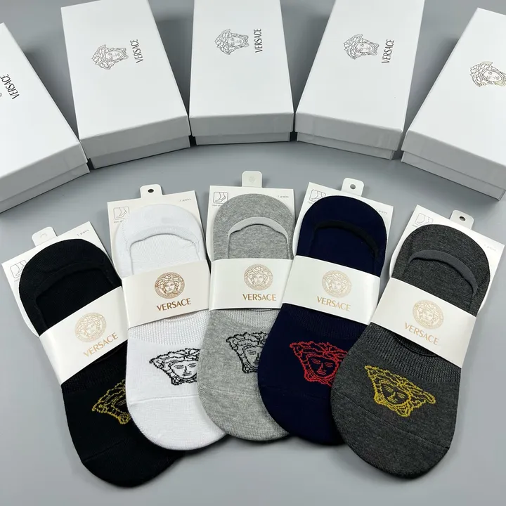 スーパーコピー ヴェルサーチ 靴下
